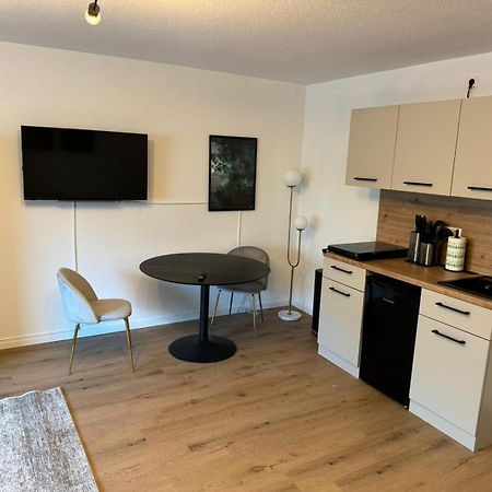 Studio Zimmer In Innenstadt Karlsruhe Ngoại thất bức ảnh