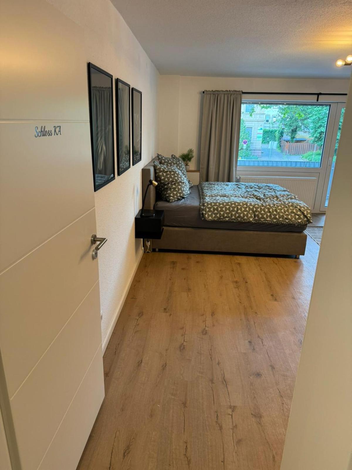 Studio Zimmer In Innenstadt Karlsruhe Ngoại thất bức ảnh
