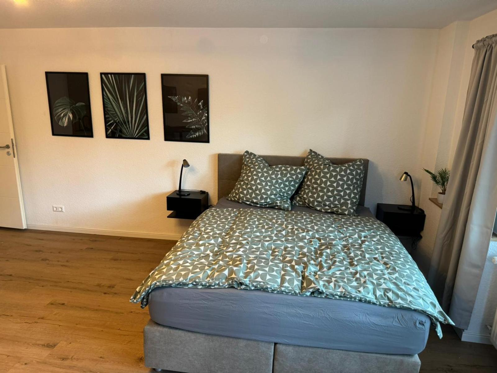 Studio Zimmer In Innenstadt Karlsruhe Ngoại thất bức ảnh